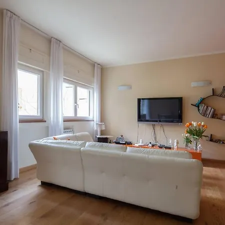 Fivestay - Wide Bright City Center Close To The Train Station To 5terre * ラ・スペツィア